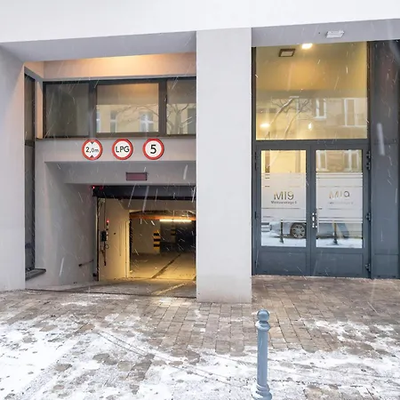 Bright Ac With Parking Next To Manufaktura By Renters * Лодзь