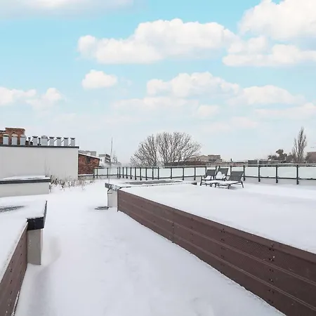 Апартаменты Bright Ac With Parking Next To Manufaktura By Renters