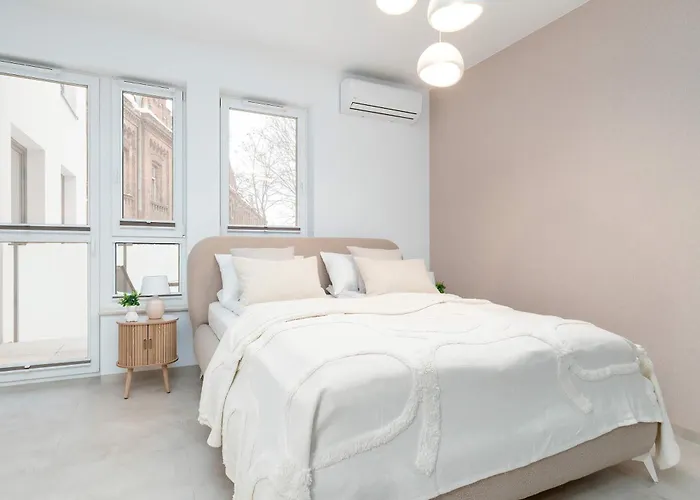 Bright Ac With Parking Next To Manufaktura By Renters Lejlighed Łódź