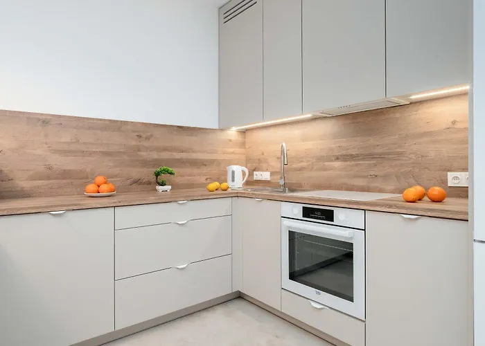 Lejlighed Bright Ac With Parking Next To Manufaktura By Renters Łódź