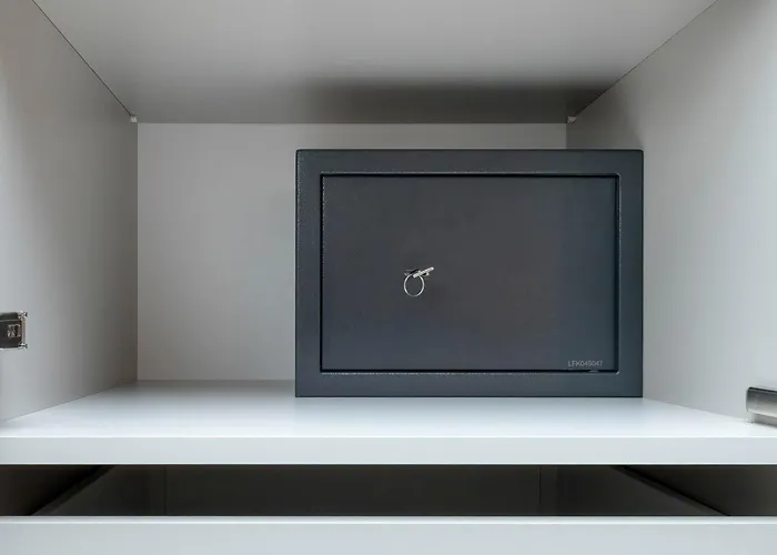 Lejlighed Bright Ac With Parking Next To Manufaktura By Renters *