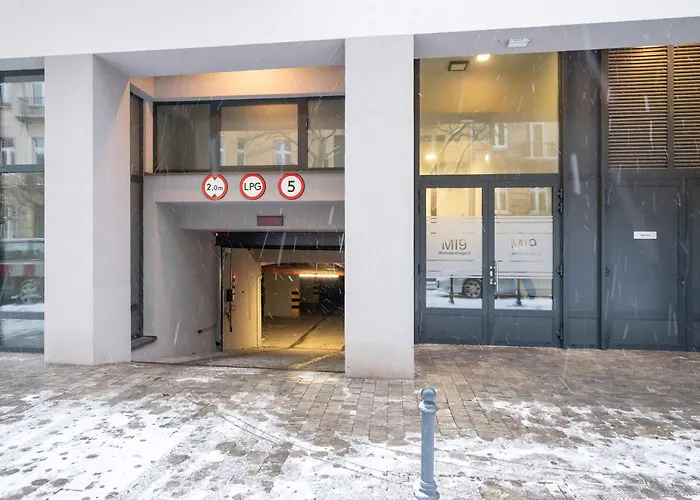 Bright Ac With Parking Next To Manufaktura By Renters * Łódź